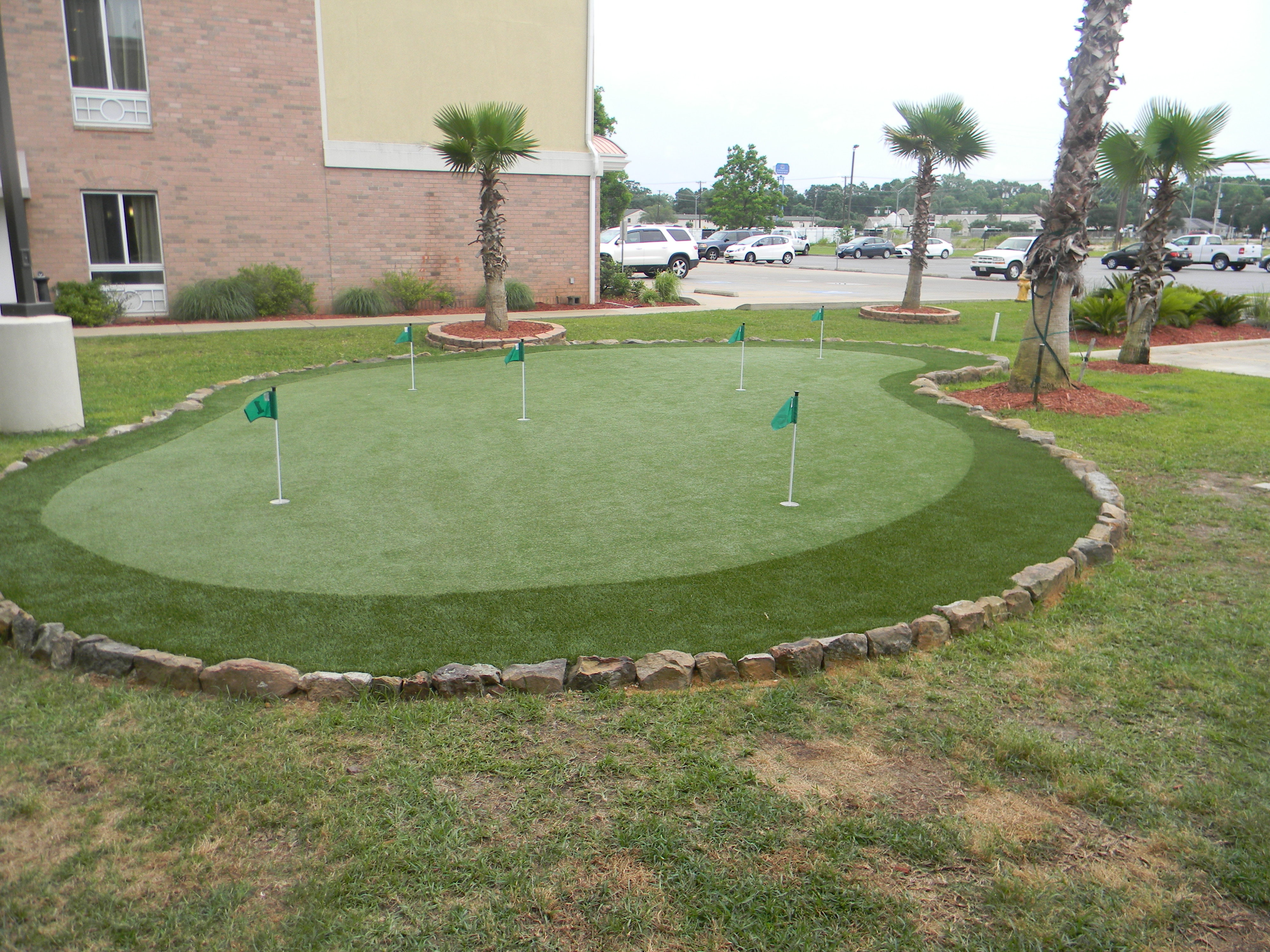 Holiday Inn Express Hotel & Suites