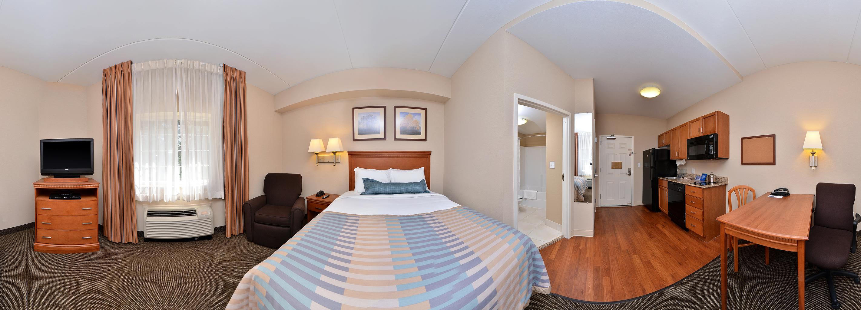 STUDIO SUITE 1 QUEEN BED NONSMOKING