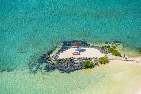 Ilset on Quiet Beach