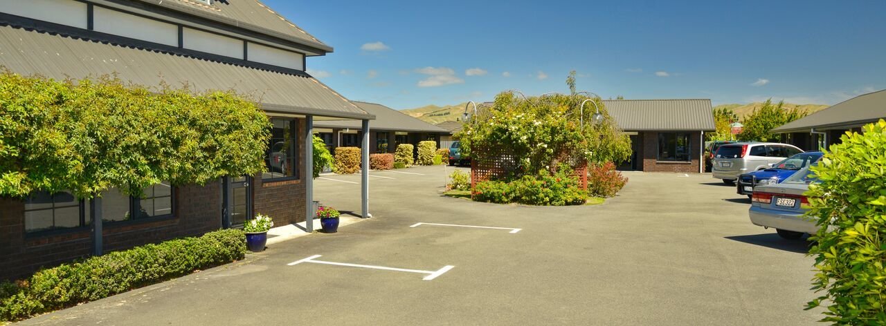 Aston Court Motel