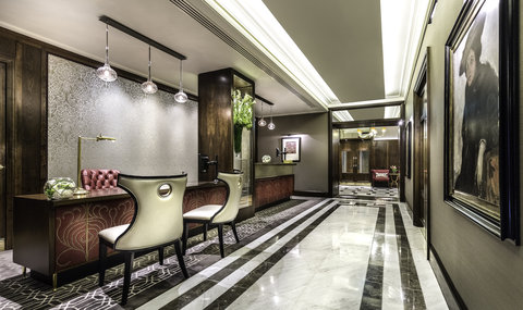 Taj Buckingham Gate Lobby