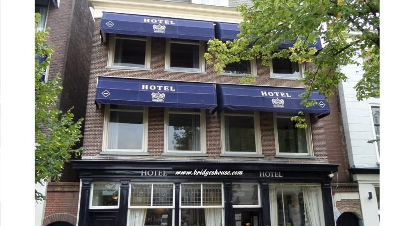 Bridges House Hotel
