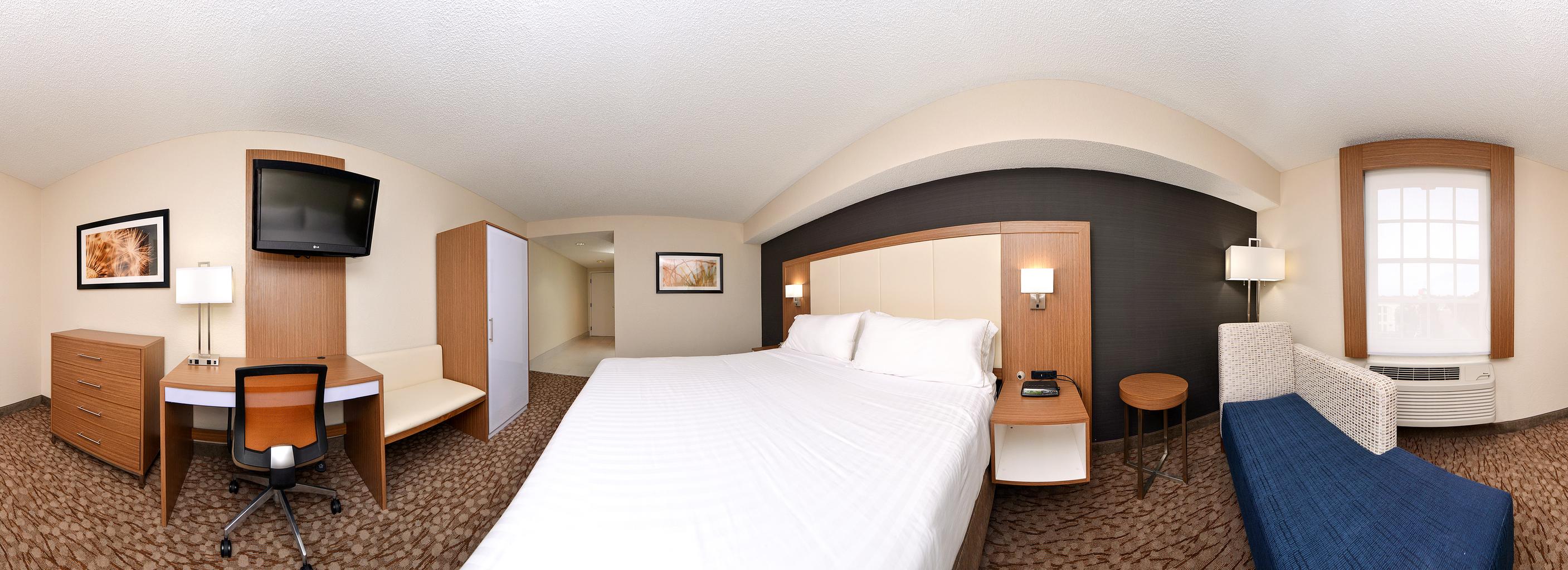 HOLIDAY INN EXPRESS SUITES BONITA SPRINGS