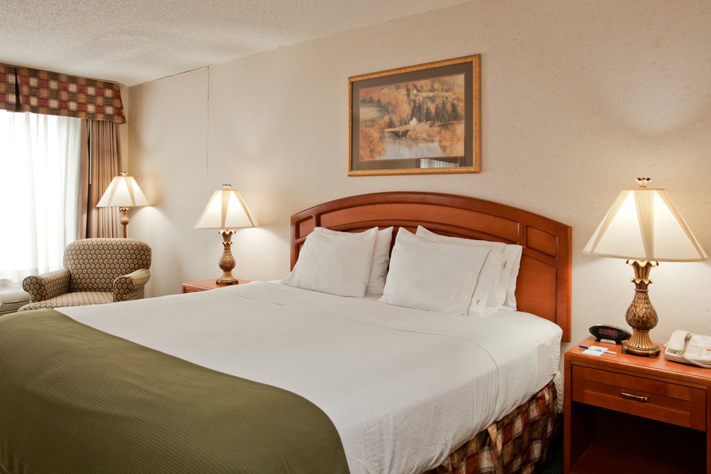 Holiday Inn Express & Suites BRYAN-MONTPELIER