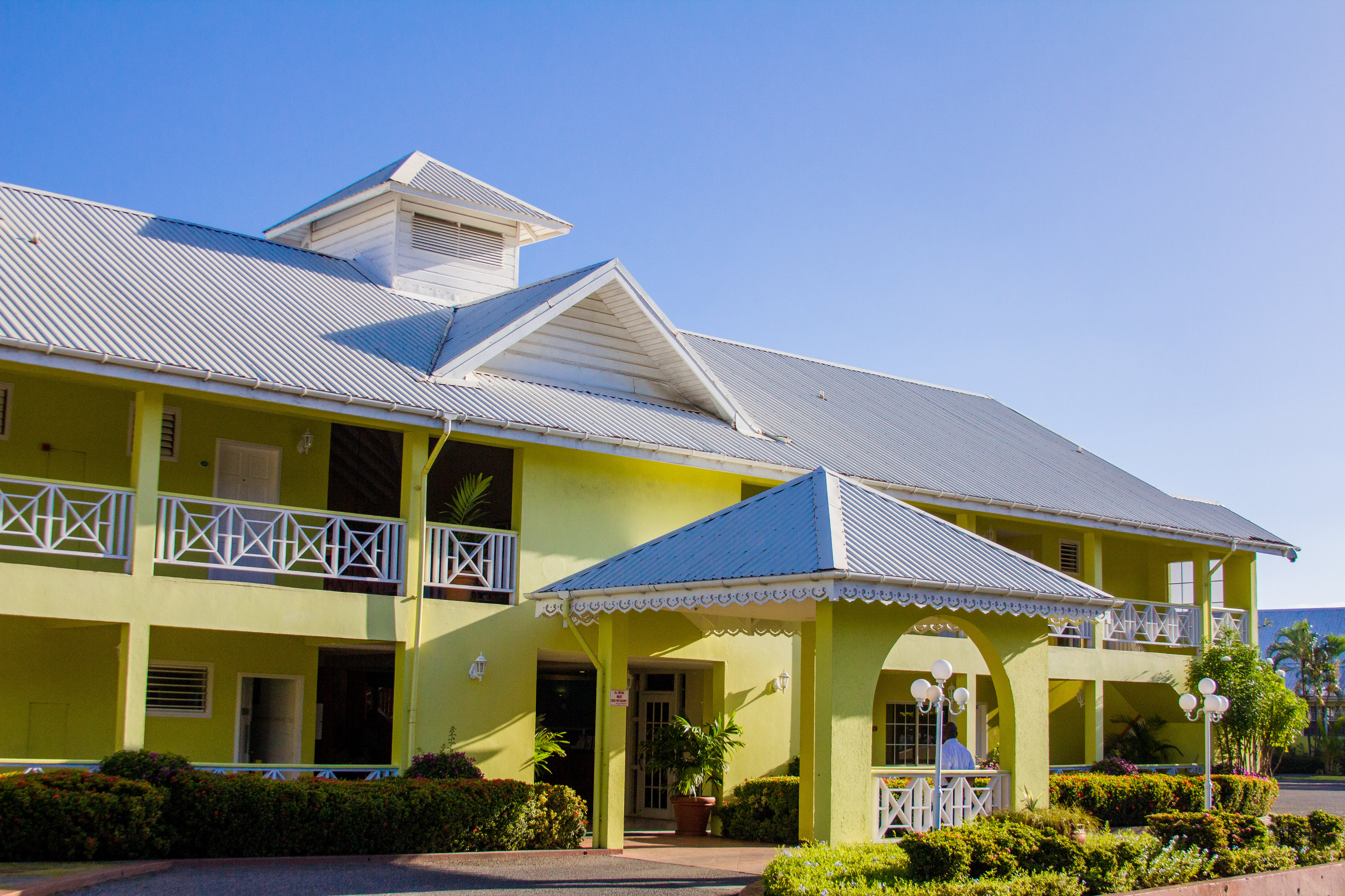 Bay Gardens Inn