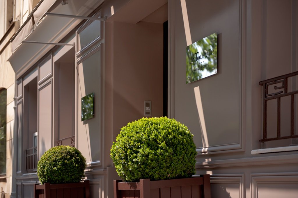Le Tourville Hotel