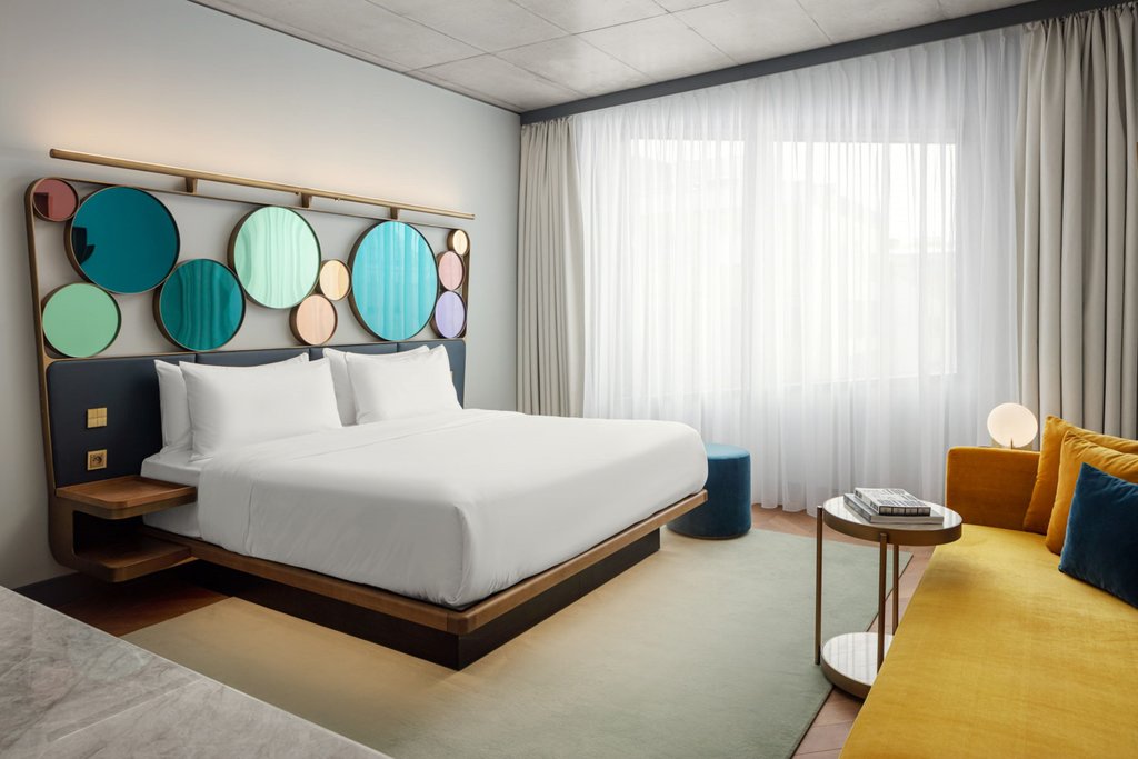 Guest photo