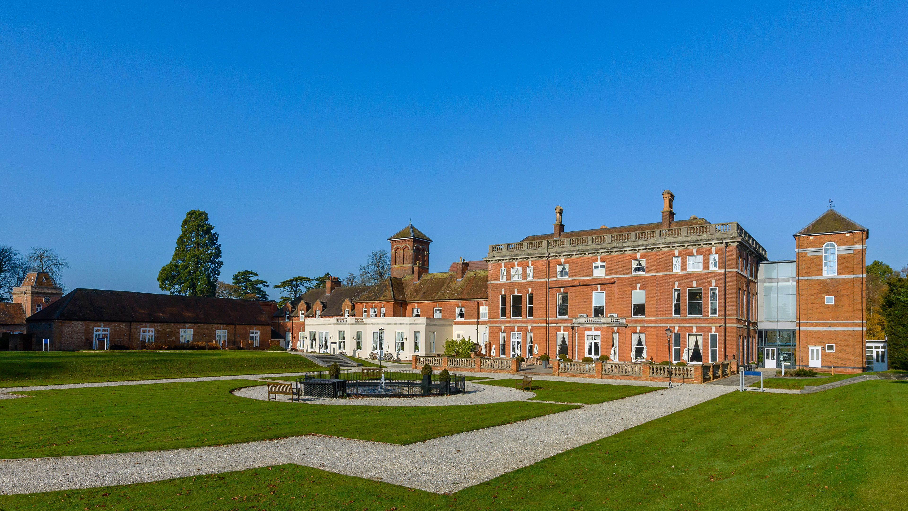 Oakley Hall Hotel Basingstoke
