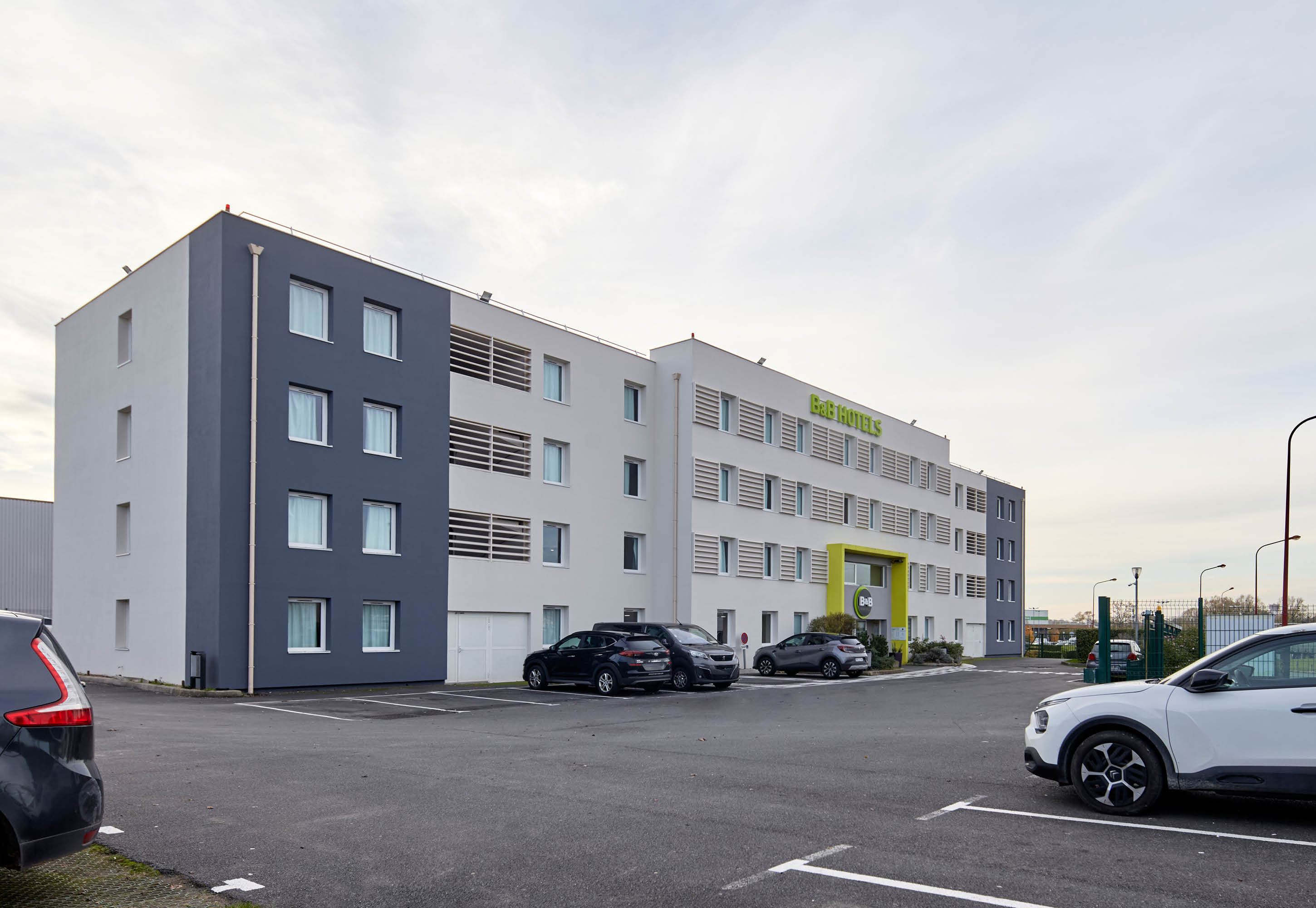 B&B Hotel Paris Gonesse Parc des Expos
