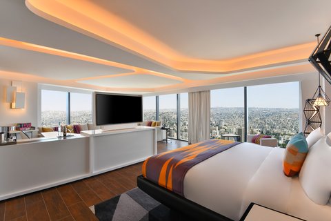 King W Suite