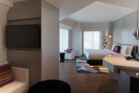 Cool Corner Suite