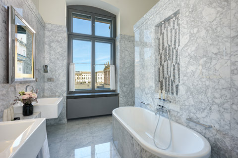 RFH Hotel de Rome - Gutmann Suite