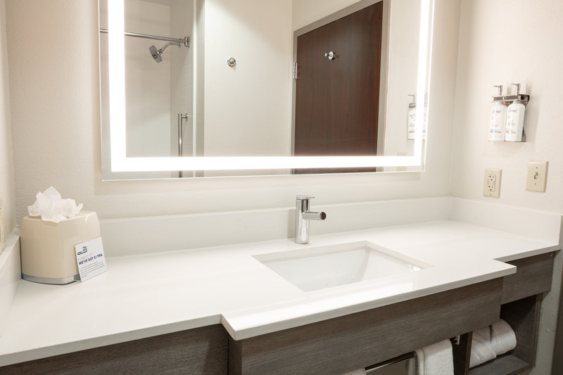 HOLIDAY INN EXP STES EL PASO