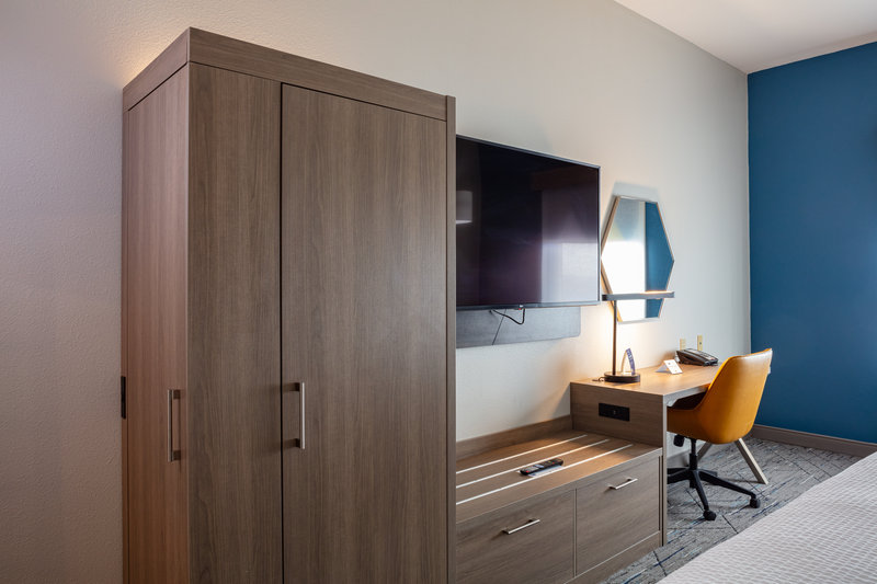 HOLIDAY INN EXP STES EL PASO