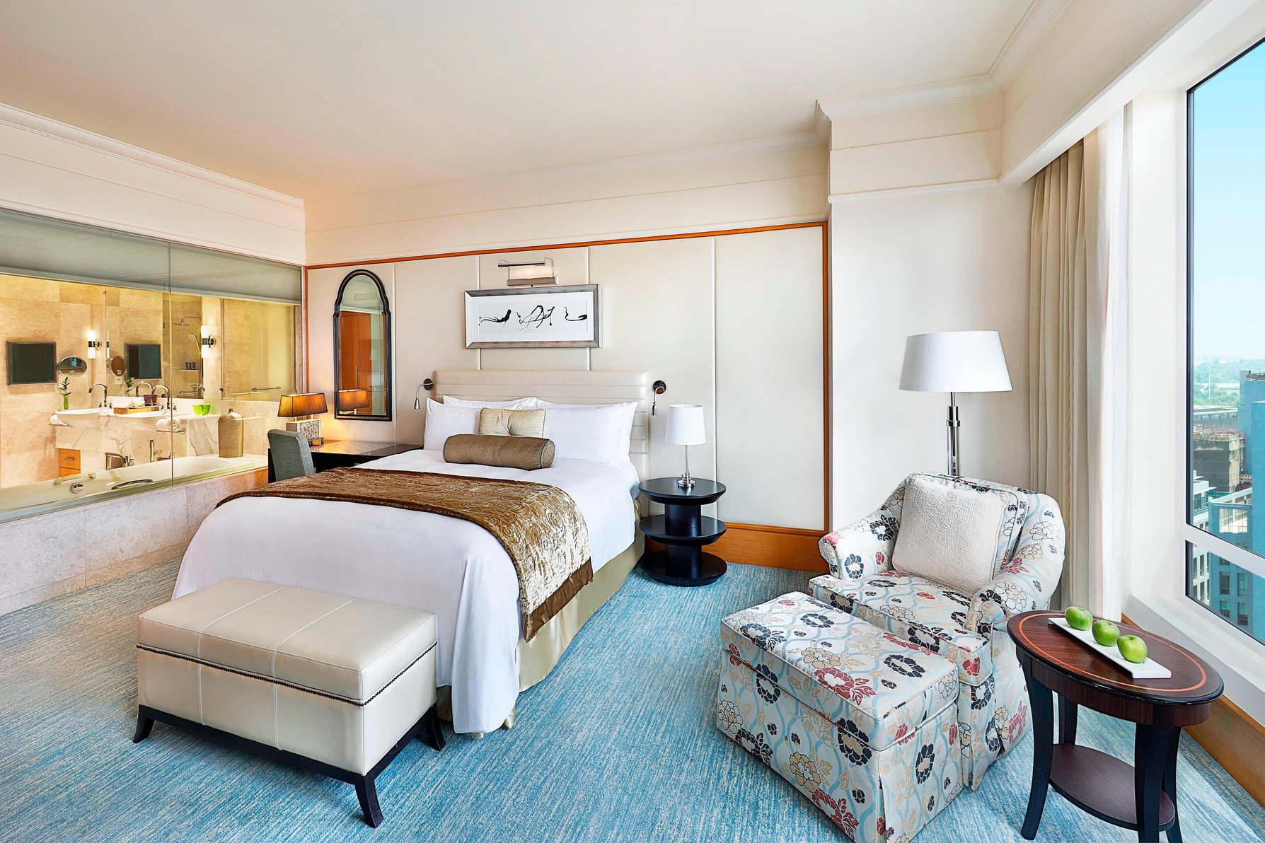 The Ritz-Carlton, Dubai International Financial Centre Room Type - Club level, Guest room, 1 King or 2 Double, High floor