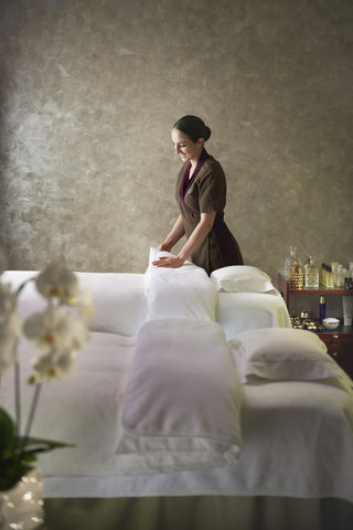 Spa therapist