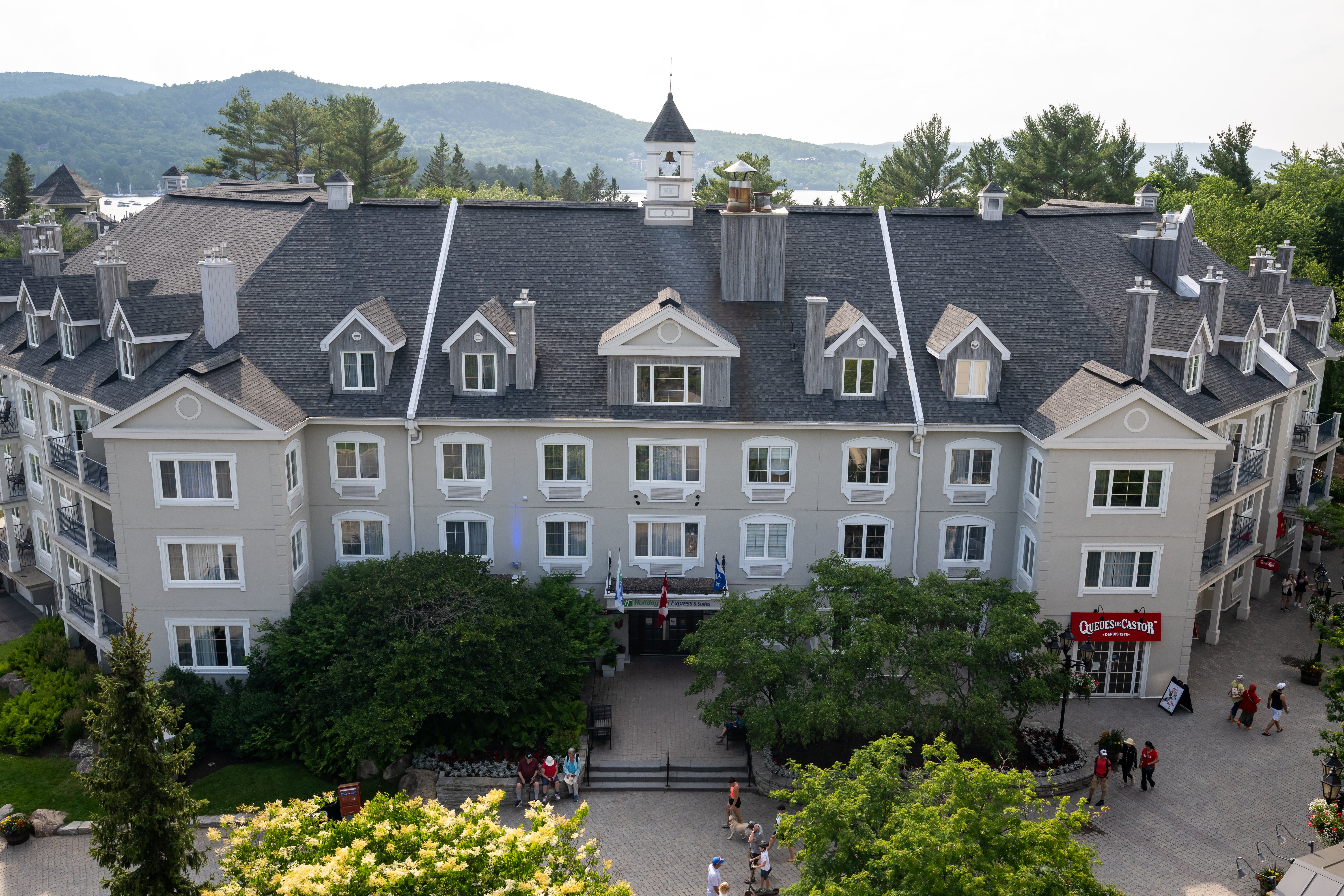 Holiday Inn Express & Suites Tremblant
