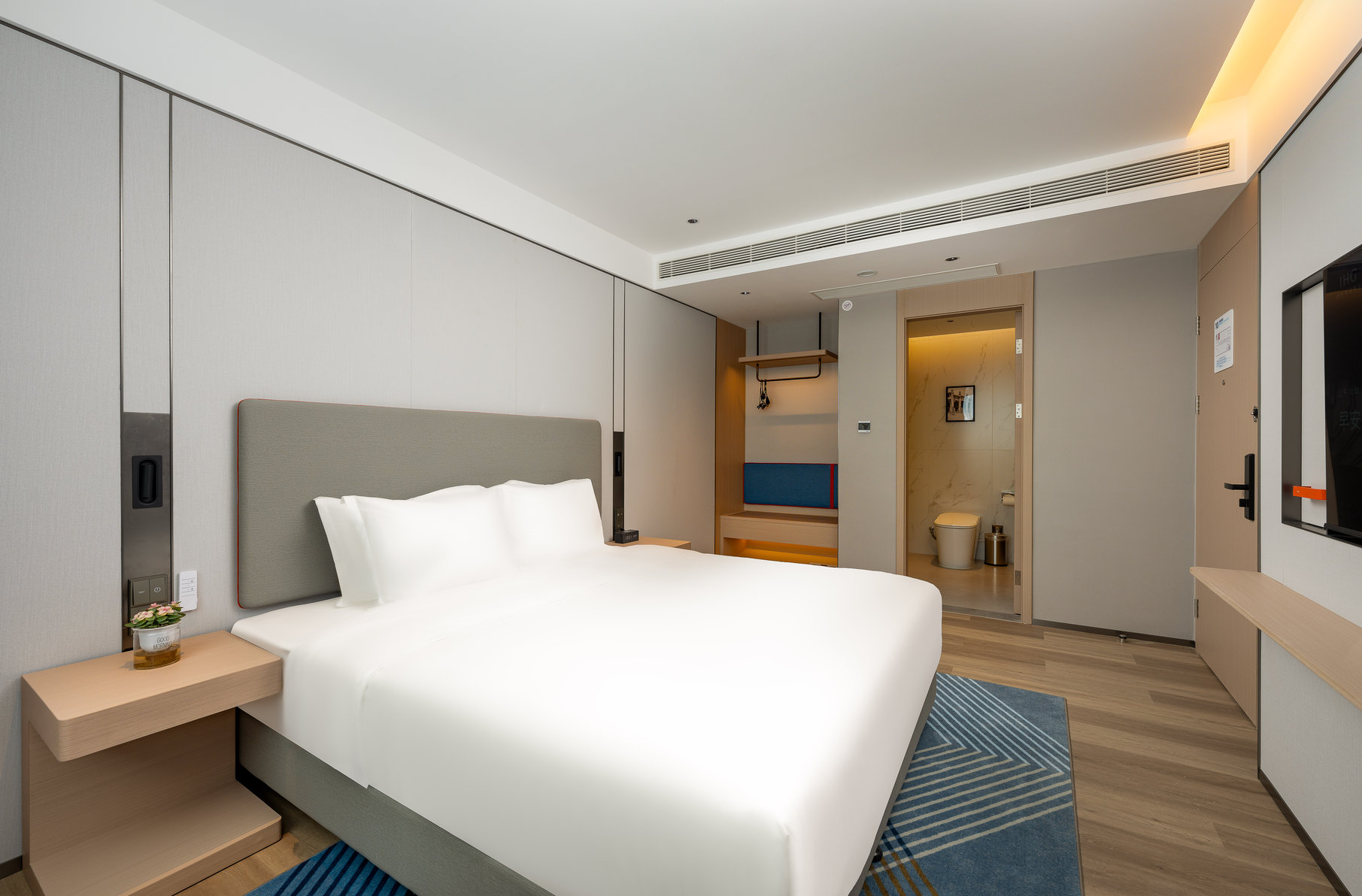 Holiday Inn Express NANJING RIVERSIDE Room Type - 1 King Standard