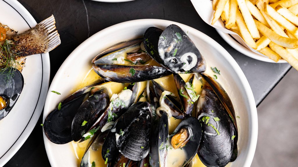 InterContinental Sydney Coogee Beach by Ihg, an IHG Hotel - Seafood dining options at Estate
