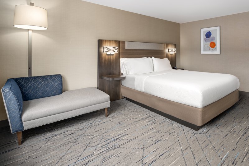 HOLIDAY INN EXP STES FREEPORT