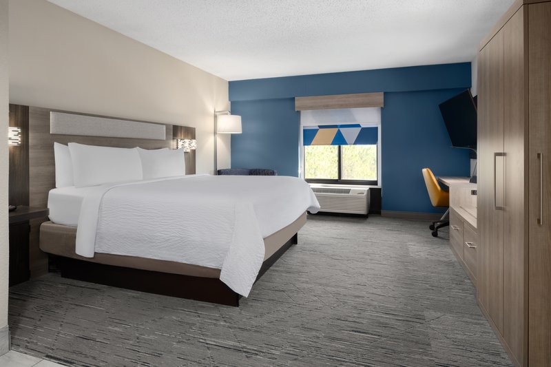 HOLIDAY INN EXP STES SEBRING