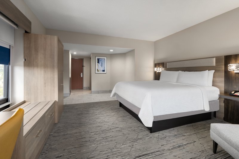 HOLIDAY INN EXP STES SEBRING