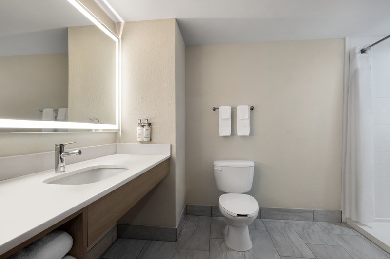 HOLIDAY INN EXP STES SEBRING