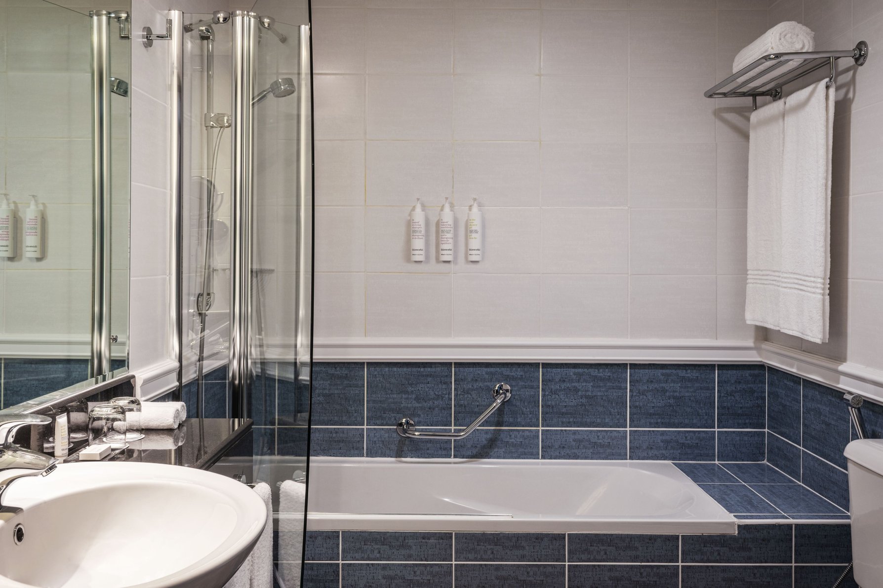 Dubai Marriott Harbour Hotel & Suites Room Type - 3 Bedroom Suite, 3 Bedroom Suite, Bedroom 1: 1 King, Bedroom 2: 1 Queen, Bedroom 3: 2 Twin Dubai Marriott Harbour Hotel & Suites Room Type - 3 Bedroom Suite, 3 Bedroom Suite, Bedroom 1: 1 King, Bedroom 2: 1 Queen, Bedroom 3: 2 Twin