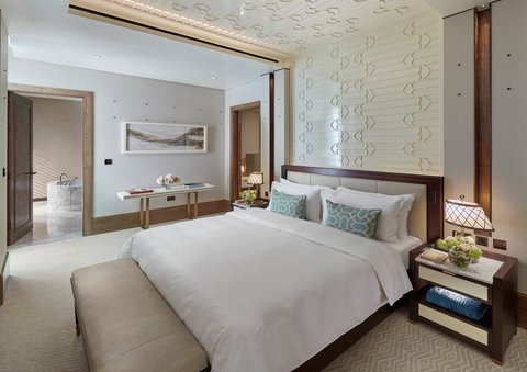 Premier Suite Bedroom