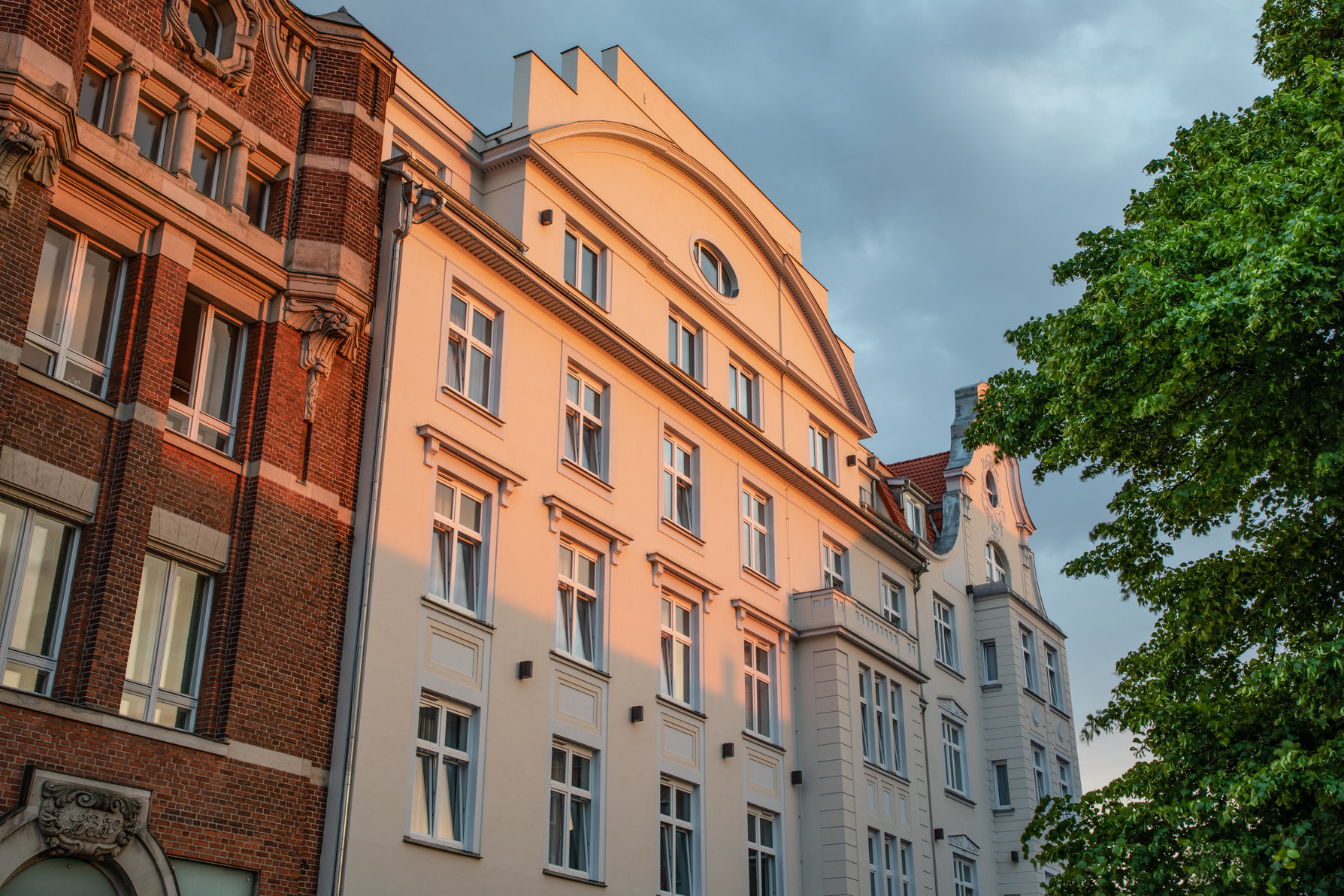 Our hotel is located nearby Lübeck main station and the old town