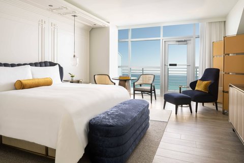 King Oceanfront Guest Room