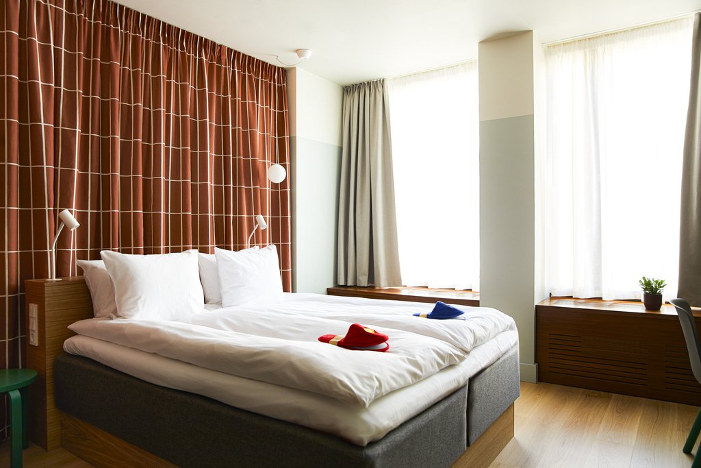 Guest photo