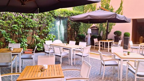 Durante el verano el desayuno se sirve en nuestro Patio Interno.