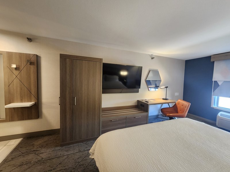 HOLIDAY INN EXP STES CRAWFORDS