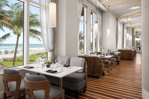 Ona Coastal Cuisine, Restaurant & Lounge - Seating