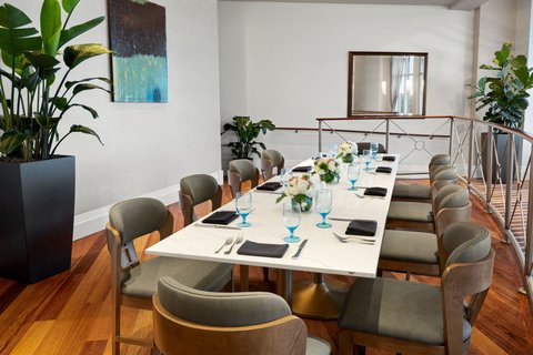 Ona Coastal Cuisine - Indoor Seating