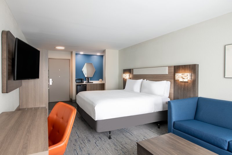 Holiday Inn Express and Suites Wilson I-95