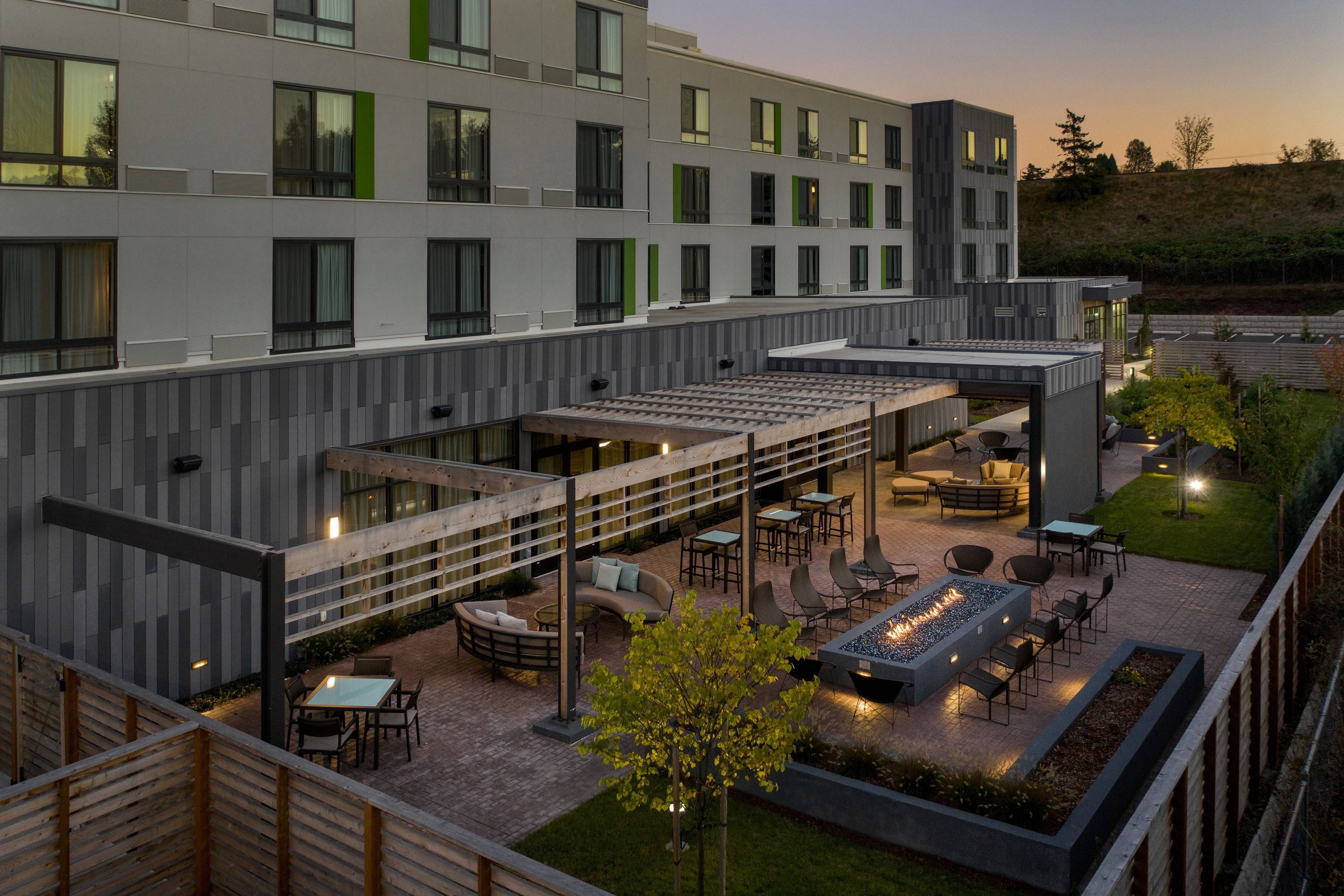 Courtyard Portland East