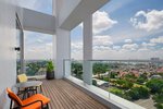 Studio, 1 King, City view, High floor