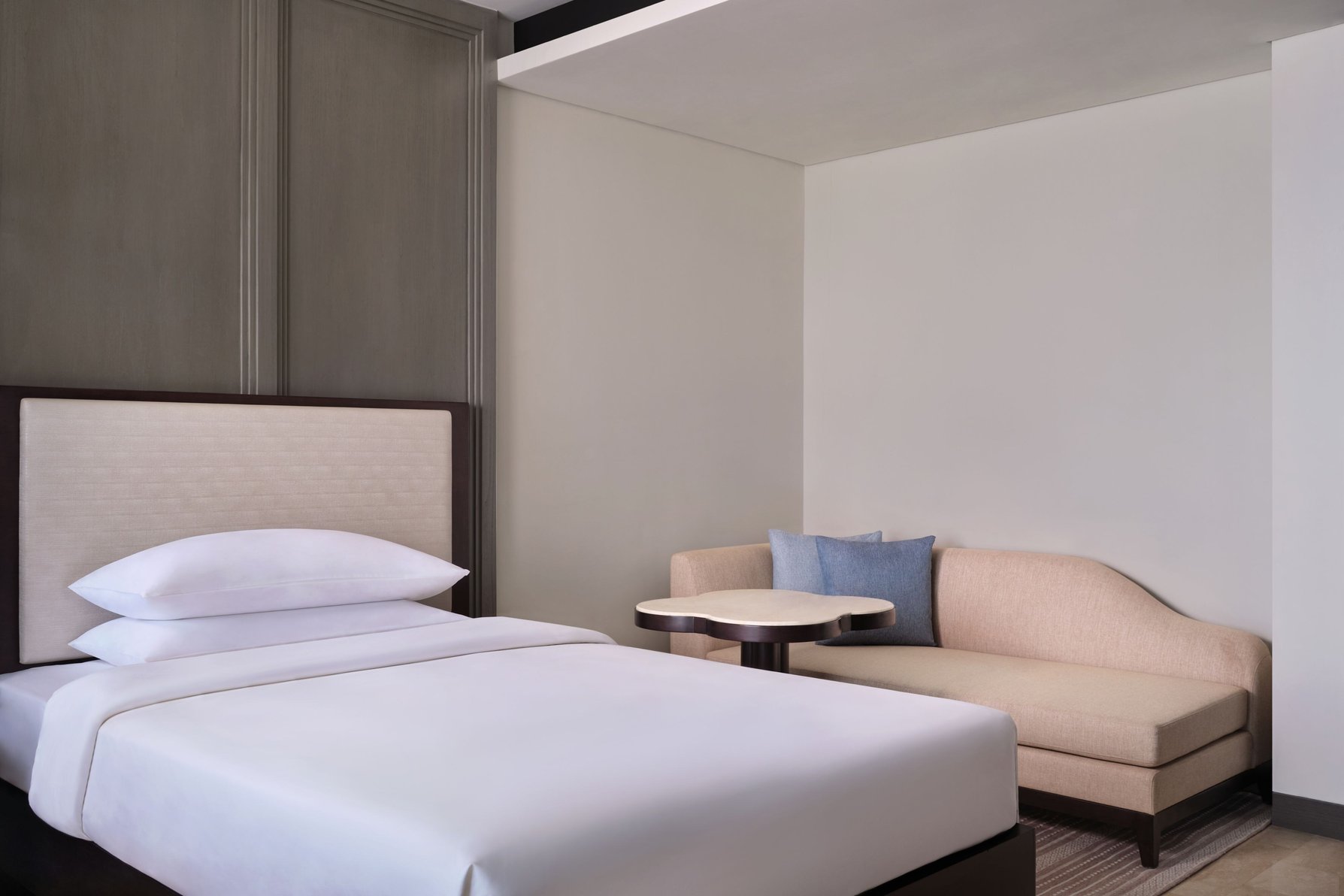 Lampung Marriott Resort & Spa Room Type - Premium Double, Guest room, 2 Double, Ocean facing view, Tub, Balcony