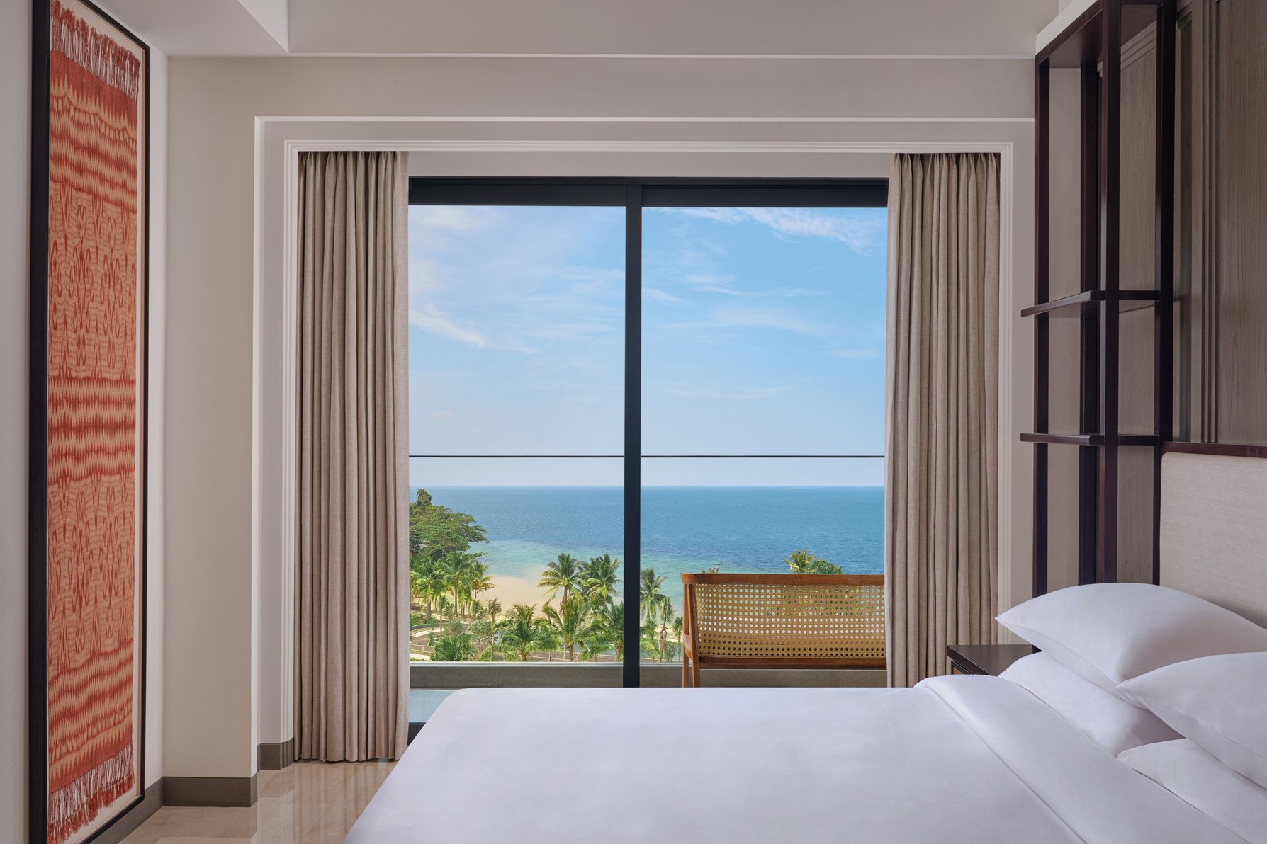 Lampung Marriott Resort & Spa Room Type - Deluxe Double, Guest room, 2 Double, Ocean facing view, Tub, Balcony