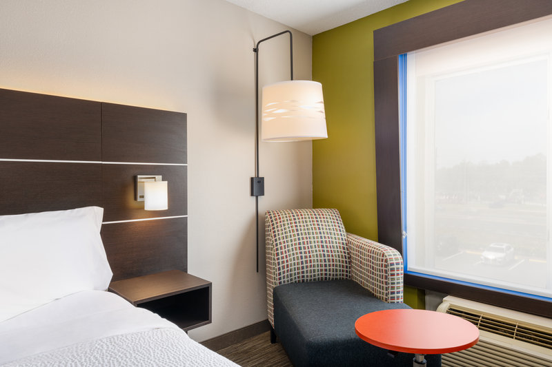 HOLIDAY INN EXP STES SPRING