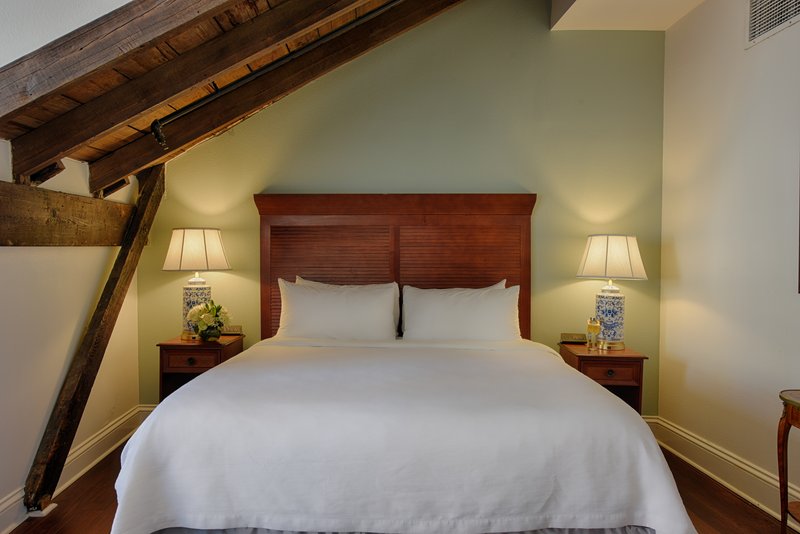 voco St. James Hotel