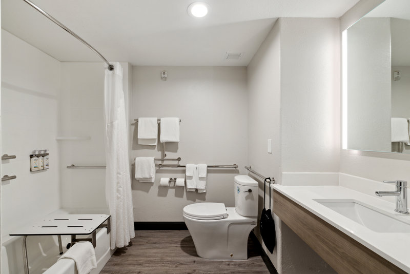 HOLIDAY INN EXP STES VACAVILLE