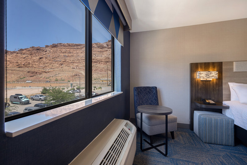 HOLIDAY INN EXP STES MOAB