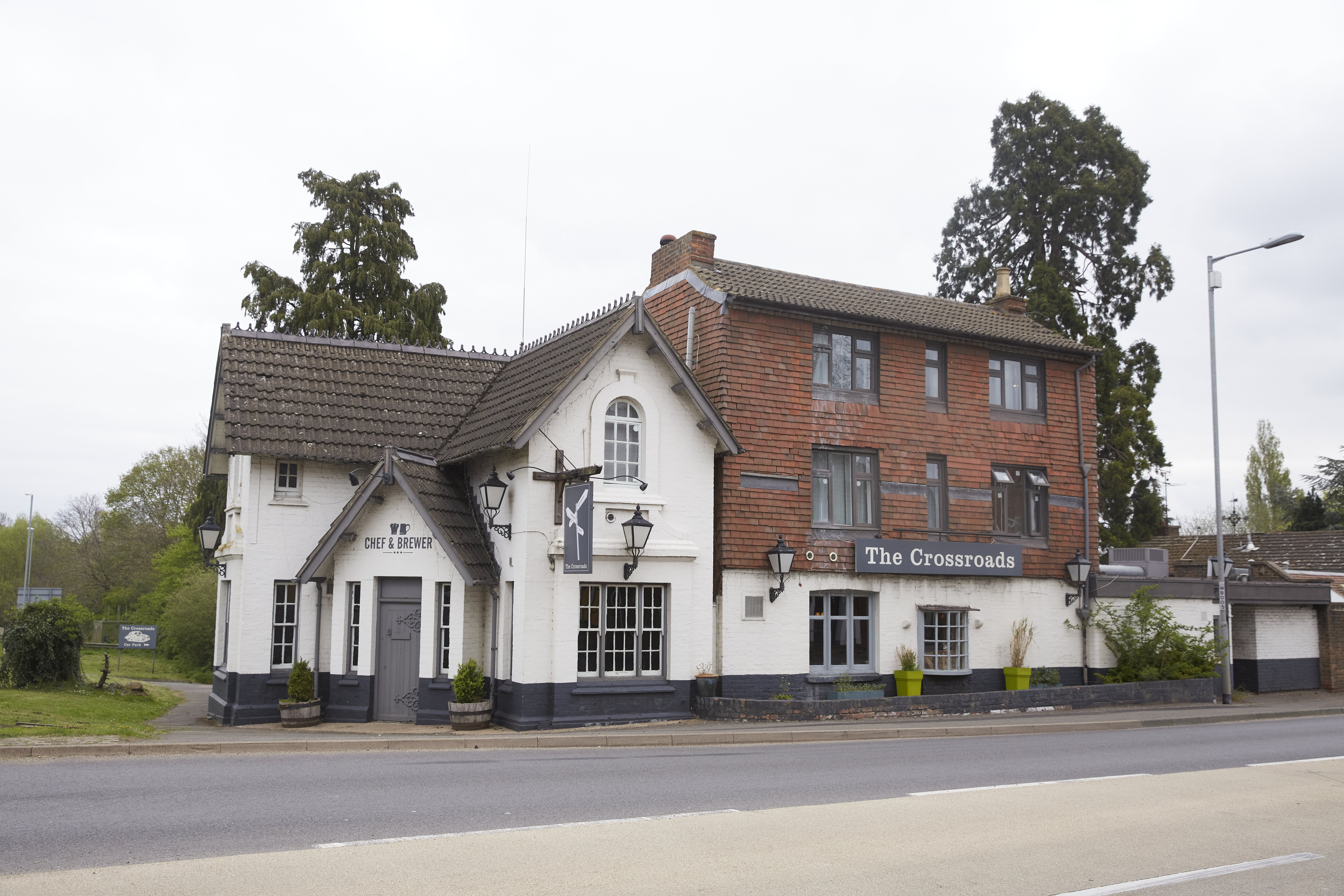 Cross Roads Hotel