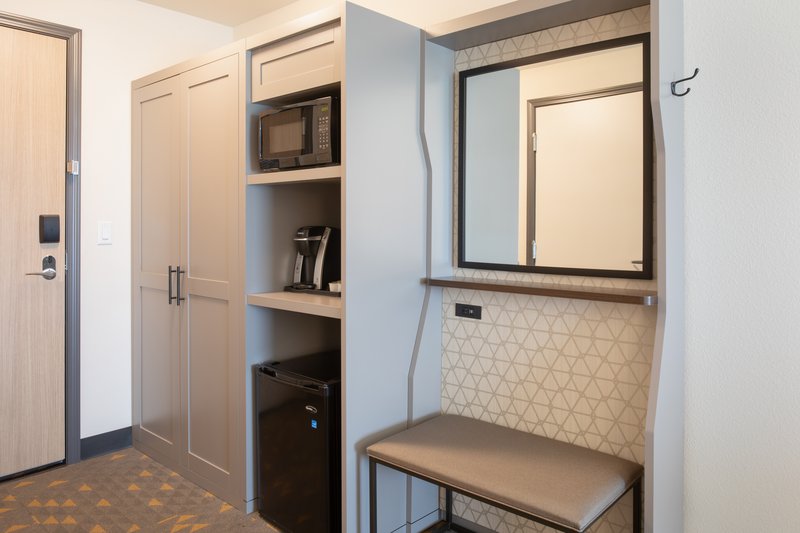 Holiday Inn Glendale – Stadium & Ent Dist