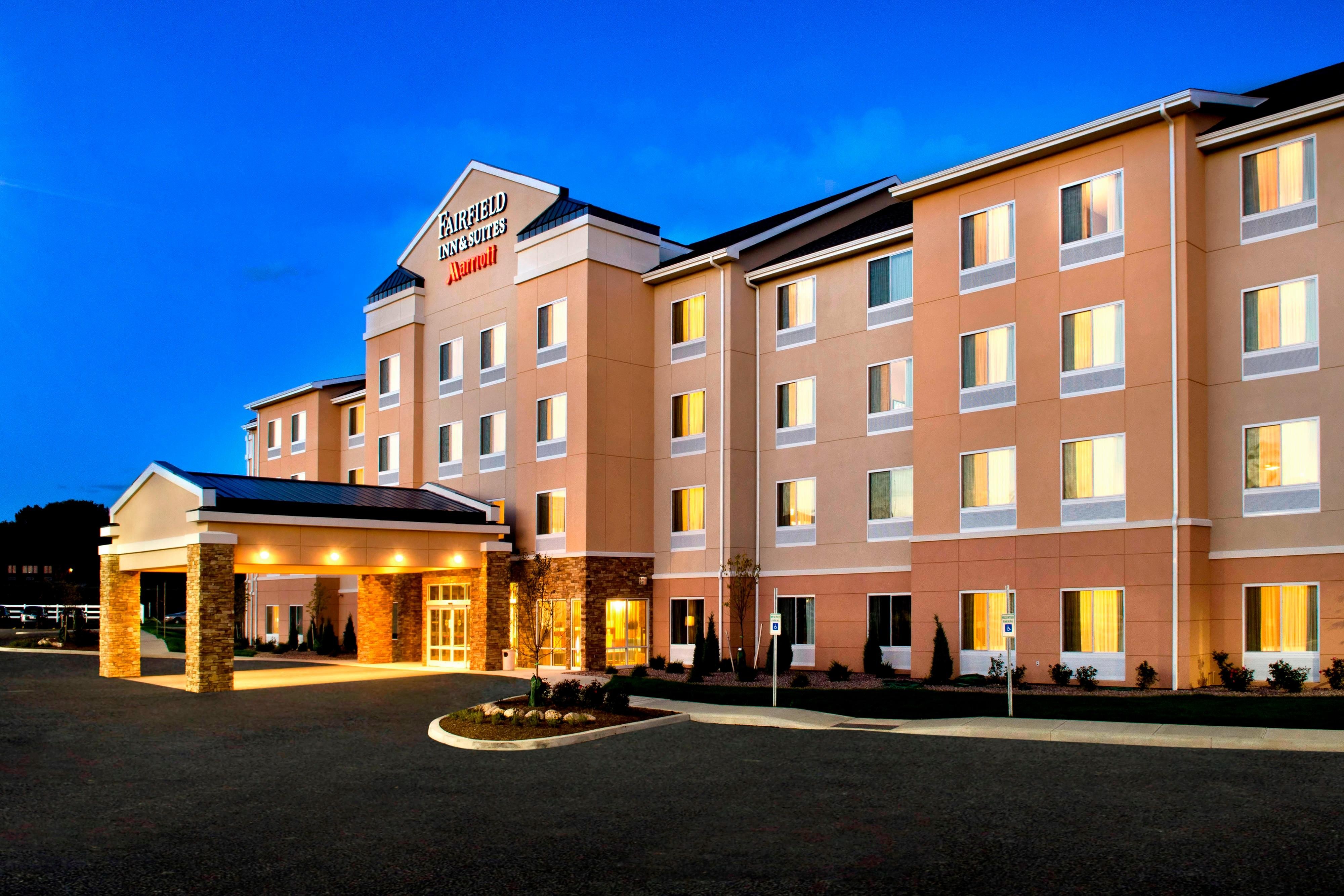 Fairfield Inn & Suites Watertown