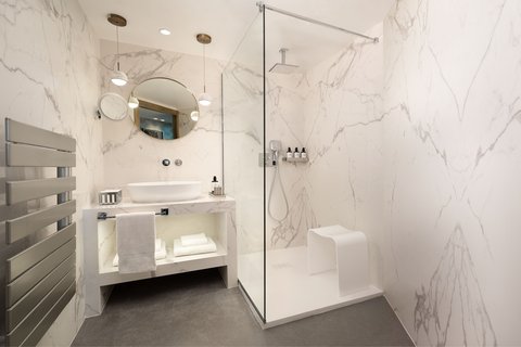 Suite Bathroom JW Marriott Cannes French  Riviera
