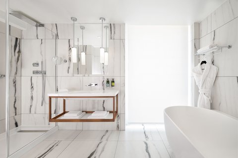 Suite Bathroom Mediterranee
